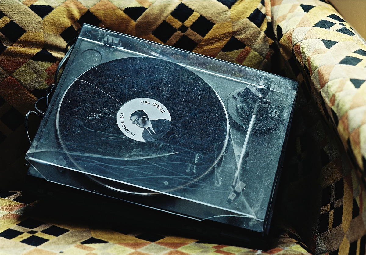 18. Oktober 1977 — Full Circle, 2001 – 2002